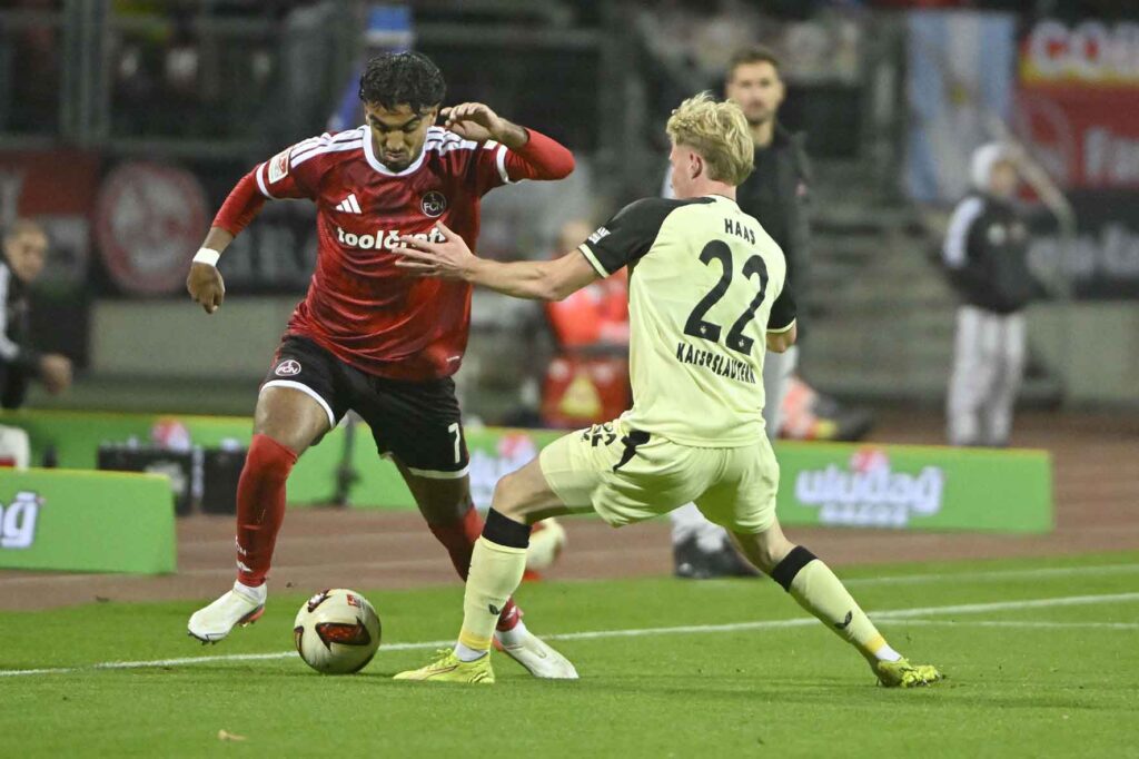 #Fußball, #Liga2, #Bundesliga, #DFL, #DFB, #Nürnberg, #Stadion, #MaxMorlockStadion, #Ball, #Sport, #Fans, #Torjubel, #Ausschreitung, #Pyrotechnik, #Fahnen, #Fanblock, #Faszination, #Action, #Zweikampf, #Schiedsrichter, #Linienrichter, #FrankenBrunnen, #NErgie, #SparkasseNürnberg, #toolcraft, #Freizeit, #Familie, #Zuschauer, #MaxMorlock, #Spielräume, #Stolperstein, #JenöKonradCup, #dielegendelebt,