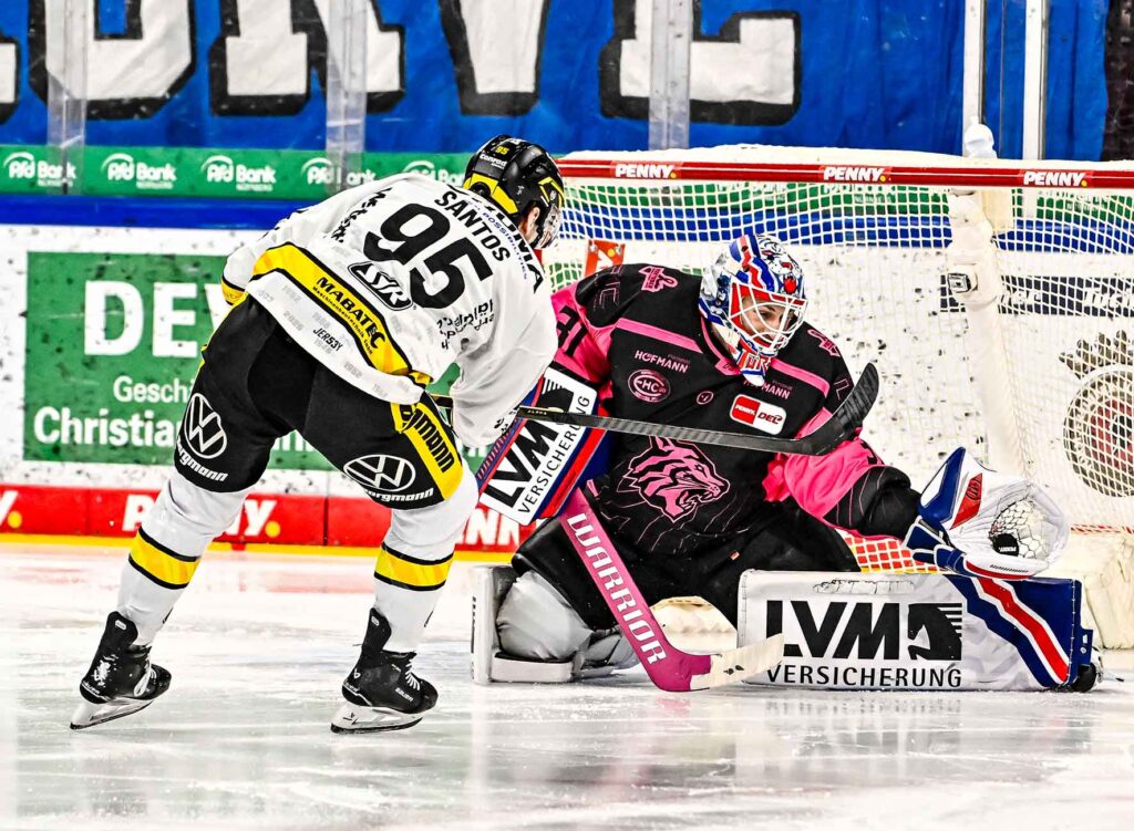 #del, #eishockey, #nit, #nuernbergicetigers, #icetigers, #puck, #pucki, #maskottchen, #nuernberg, #arena, #tor, #zuschauer, #fans, #hofmannpersonal, #vielfaltgewinnt, #keinfanohnejob, #bodin, #nergie, #wbgnuernberg, #höflergemüse, #lorzservice, #martinroth, #nergie, #ehc80,