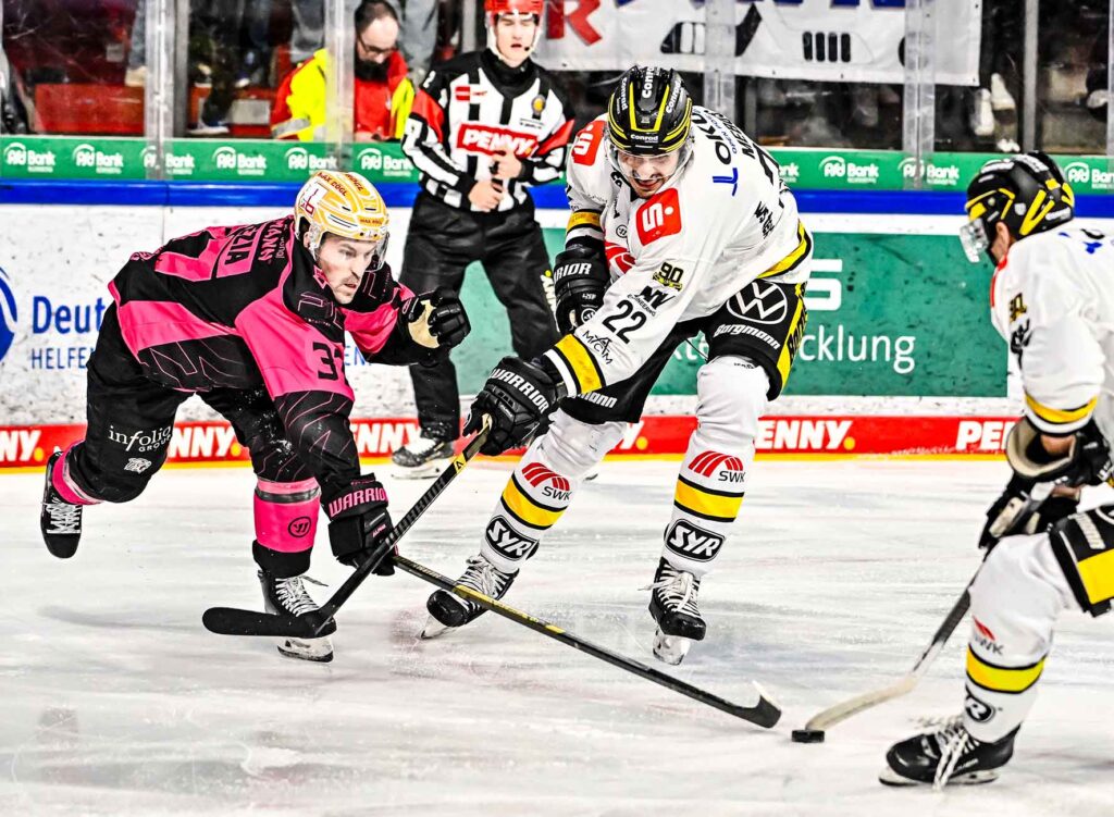 #del, #eishockey, #nit, #nuernbergicetigers, #icetigers, #puck, #pucki, #maskottchen, #nuernberg, #arena, #tor, #zuschauer, #fans, #hofmannpersonal, #vielfaltgewinnt, #keinfanohnejob, #bodin, #nergie, #wbgnuernberg, #höflergemüse, #lorzservice, #martinroth, #nergie, #ehc80,