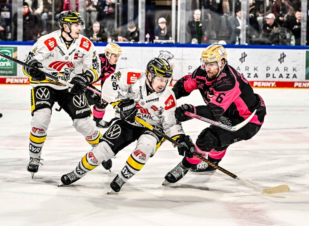 #del, #eishockey, #nit, #nuernbergicetigers, #icetigers, #puck, #pucki, #maskottchen, #nuernberg, #arena, #tor, #zuschauer, #fans, #hofmannpersonal, #vielfaltgewinnt, #keinfanohnejob, #bodin, #nergie, #wbgnuernberg, #höflergemüse, #lorzservice, #martinroth, #nergie, #ehc80,