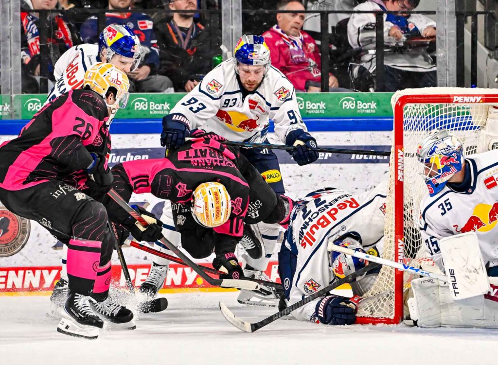 #del, #eishockey, #nit, #nuernbergicetigers, #icetigers, #puck, #pucki, #maskottchen, #nuernberg, #arena, #tor, #zuschauer, #fans, #hofmannpersonal, #vielfaltgewinnt, #keinfanohnejob, #bodin, #nergie, #wbgnuernberg, #martinroth, #liebichpartner,