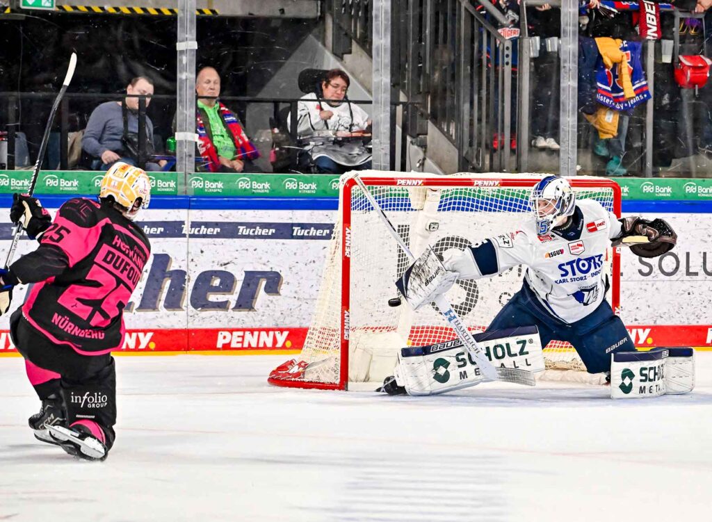 #del, #eishockey, #nit, #nuernbergicetigers, #icetigers, #puck, #pucki, #maskottchen, #nuernberg, #arena, #tor, #zuschauer, #fans, #hofmannpersonal, #vielfaltgewinnt, #keinfanohnejob, #bodin, #nergie, #wbgnuernberg, #martinroth, #liebichpartner,