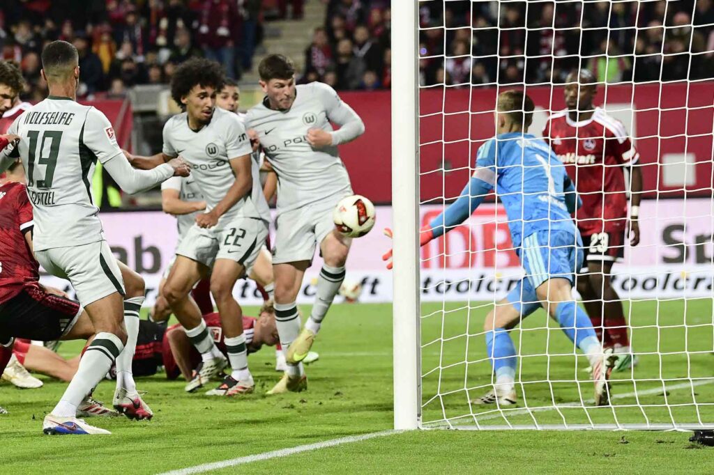 #Fußball, #Liga2, #Bundesliga, #DFL, #DFB, #Nürnberg, #1FCNürnberg, #1fcn, #fcn, #Club, #ClubHaus, #Stadion, #MaxMorlockStadion, #Fußball, #Ball, #Sport, #Fans, #Torjubel, #Ausschreitung, #Pyrotechnik, #Fahnen, #Fanblock, #Ultras, #Faszination, #Action, #Zweikampf, #Schiedsrichter, #Linienrichter, #FrankenBrunnen, #NErgie, #SparkasseNürnberg, #KupferMetzgermarkt, #Freizeit, #Familie, #Zuschauer, #MaxMorlock, #Spielräume, #Stolperstein, #JenöKonradCup, #dielegendelebt, #HandwerkerClub, #Handwerkerazubimesse, #azubimesse, #erstklaessleraktion, #126Jahre, #Jubiläum,